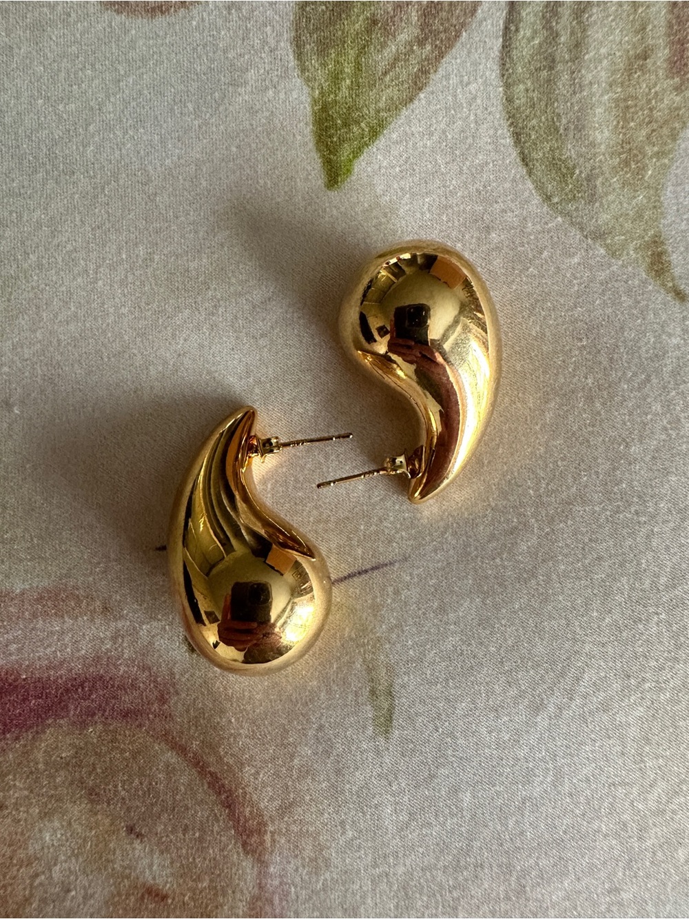 Gold Teardrop Sculpted Hoop Stud Earrings